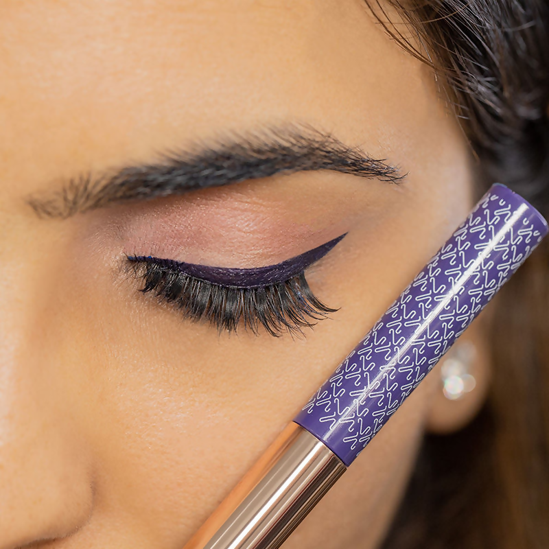 Kay Beauty By Katrina Kaif Quick Dry Liquid Eyeliner - Haute Violet