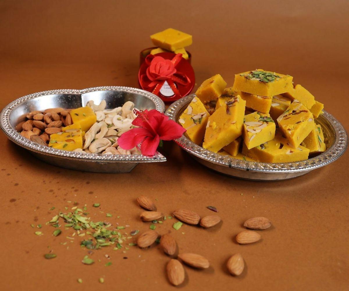 Pothgaal Sweets Kesar Burfi