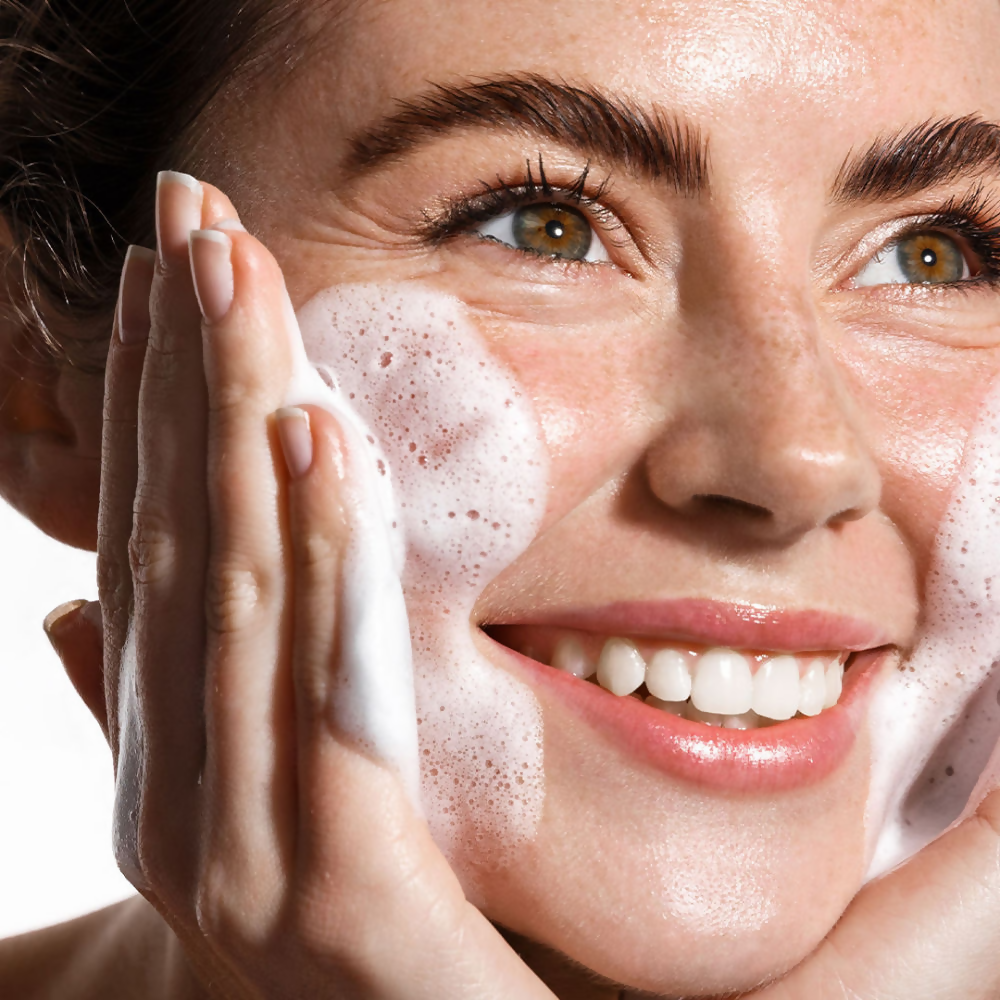 Eveline Cosmetics Vit C Energy Organic Booster Cleansing Micellar Gel