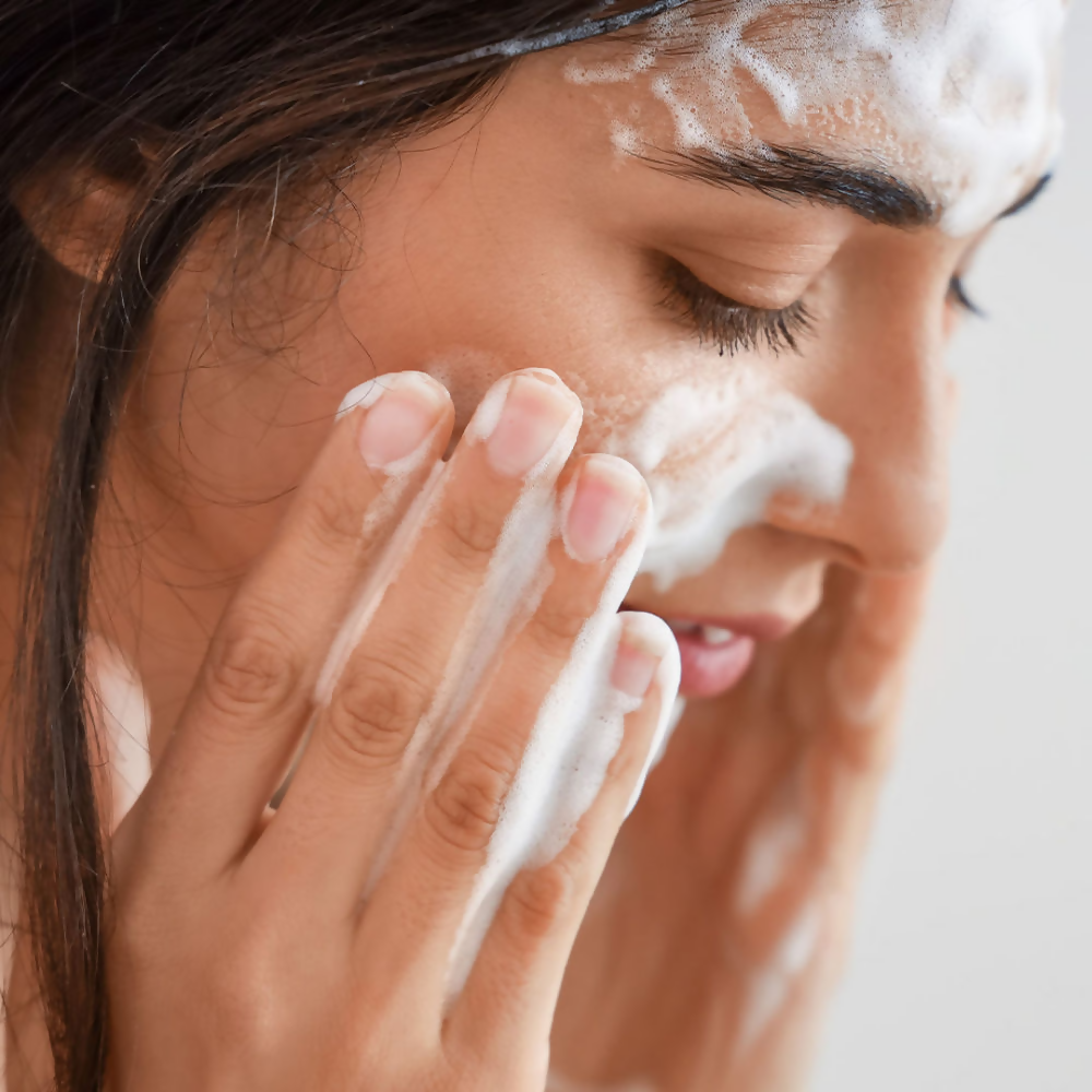 Eveline Cosmetics Vit C Energy Organic Booster Soothing Face Wash