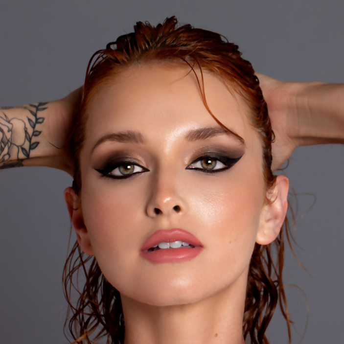 Natasha Moor Molten Matte Liquid Lipstick - Gratitude